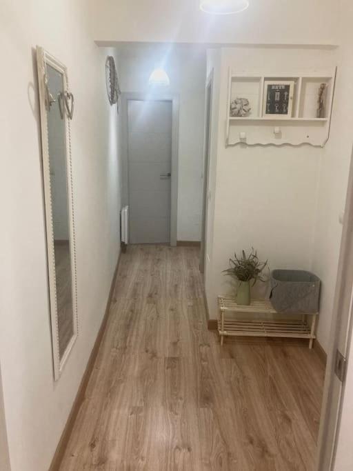 Magnifico Apartamento En El Centro De Puigcerda Luaran gambar